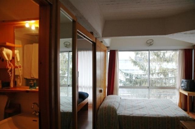 Th 1400 Hotel Marilleva Esterno foto