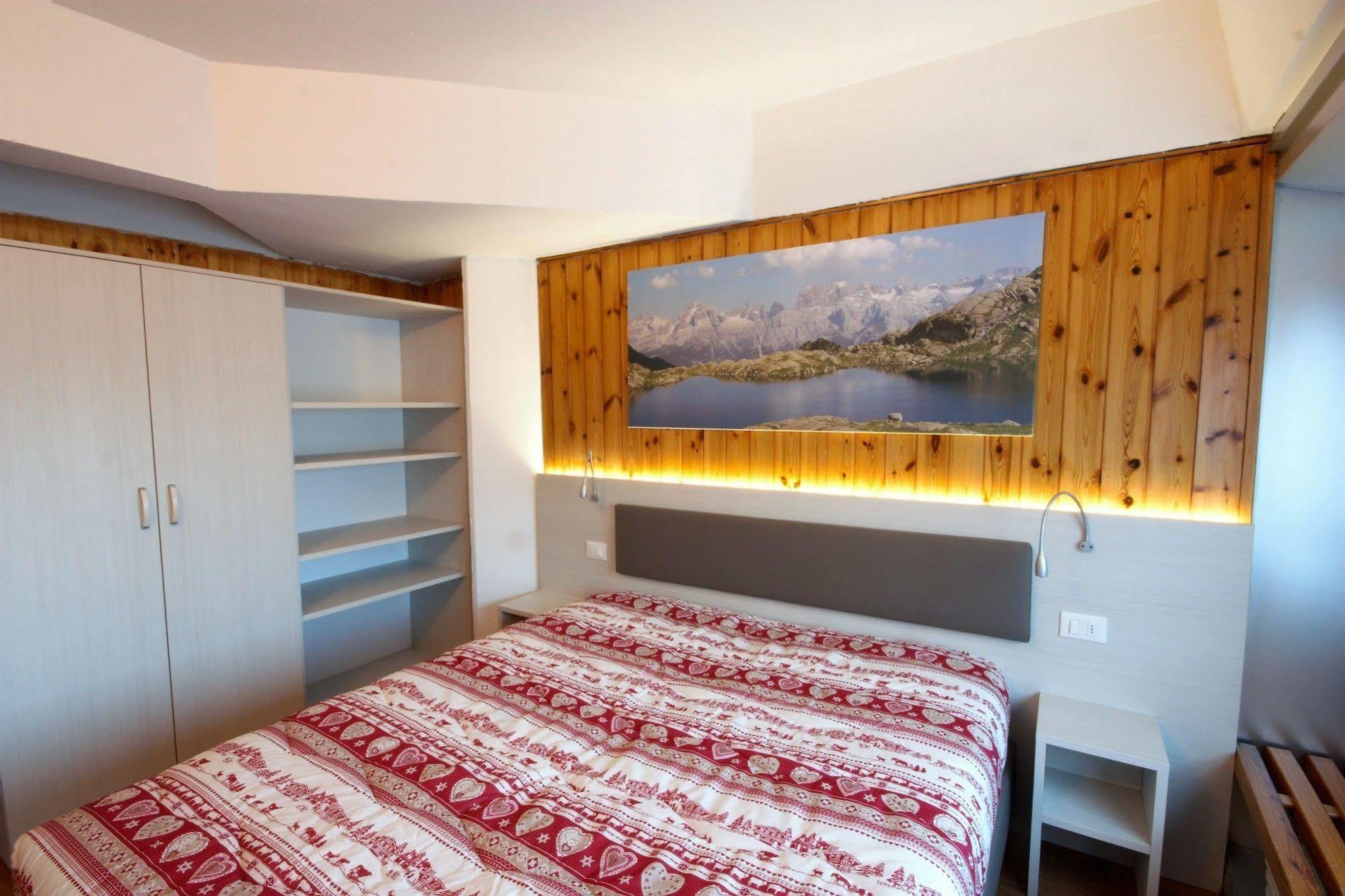Th 1400 Hotel Marilleva Esterno foto